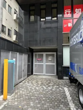 メイト新宿ビルの外観