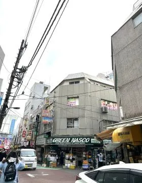 メイト新宿ビルの外観