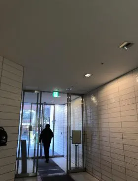 HUNDRED CIRCUS East Towerの外観