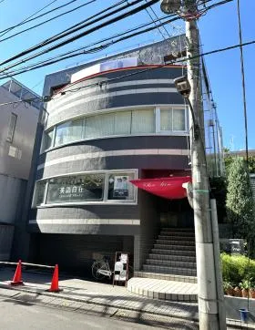 シェ・イレーヌビルの外観