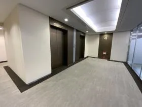 飯田橋ビルの外観