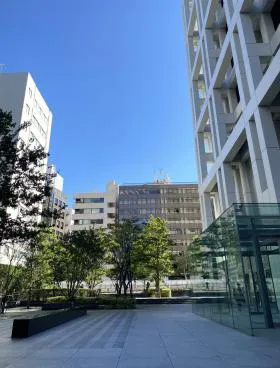 赤坂Kタワーの外観