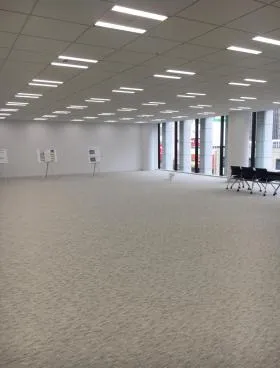 新橋アイマークビルの外観