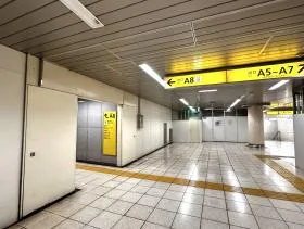 エレベーターで上がる