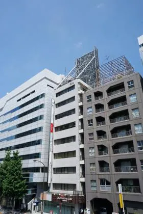 ISAビルの外観