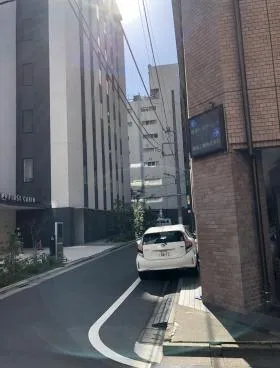 建装ビルディングの外観