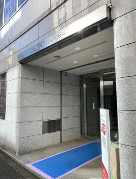 国際本社別館ビルの外観