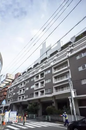 シャトー東洋南青山ビルの外観