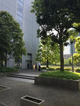 DS海岸ビル(旧プレミア海岸ビル)ビルの外観