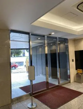 麻布偕成ビルの外観