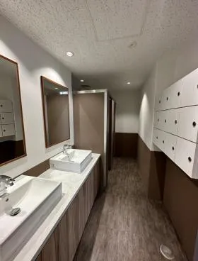 麻布偕成ビルの外観