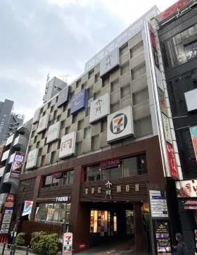 六門ビルの外観