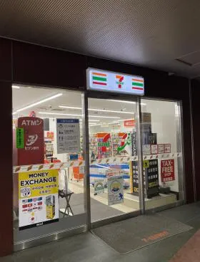 六門ビルの外観