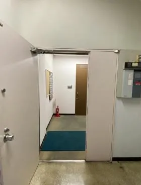 愛宕THビルの外観