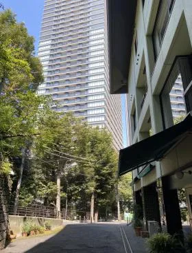 愛宕THビルの外観