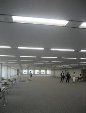Wビルの外観