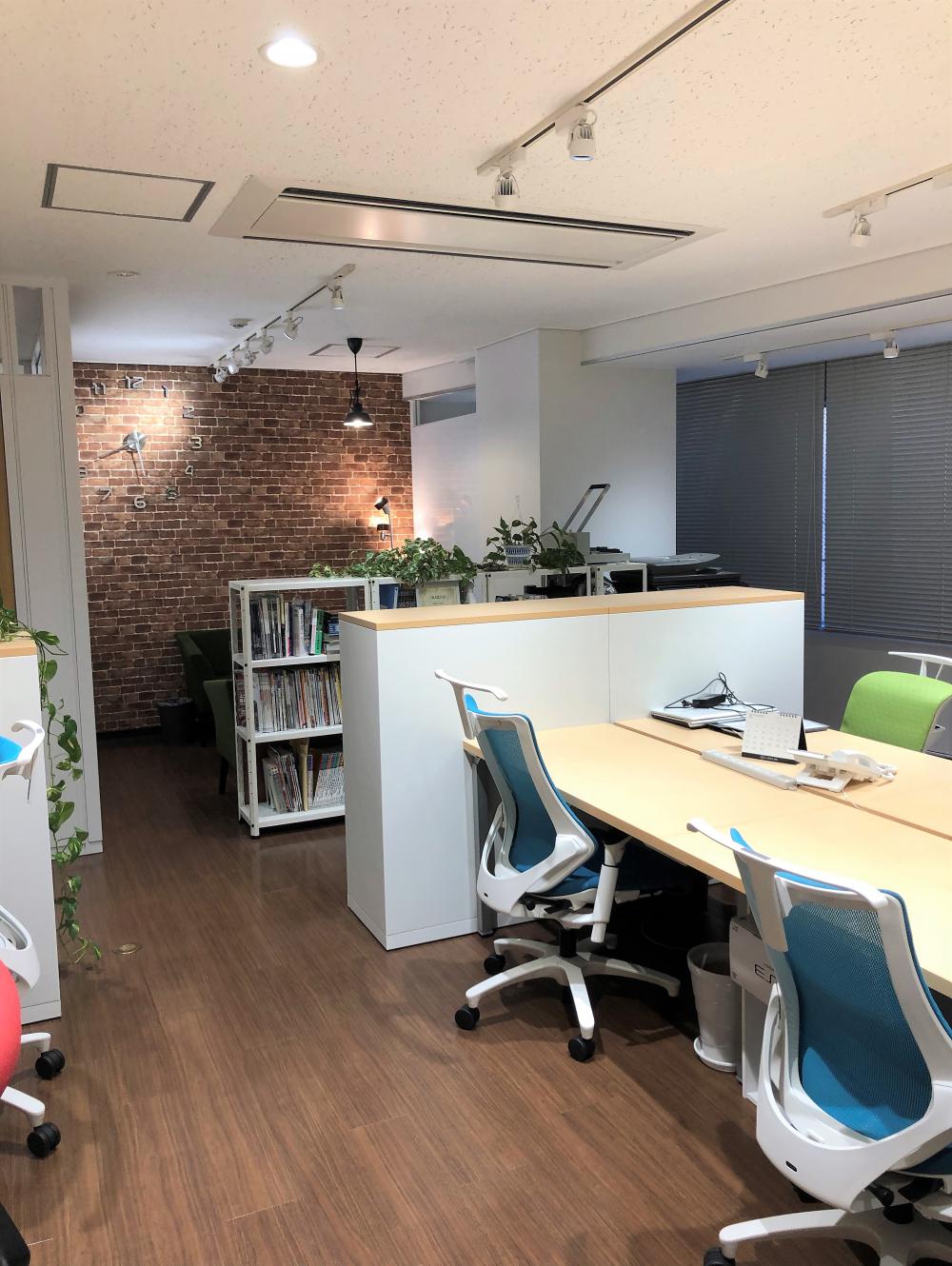 東京都世田谷区宮坂の居抜き賃貸オフィス物件(約15坪) ｜居抜きオフィス物件検索サイト【vivit-ビビット】（1）