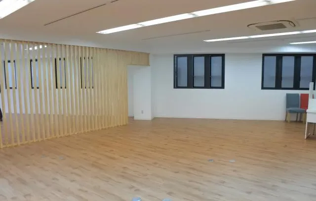 東京都新宿区新宿の居抜き賃貸オフィス物件(約45坪) ｜居抜きオフィス物件検索サイト【vivit-ビビット】（5）