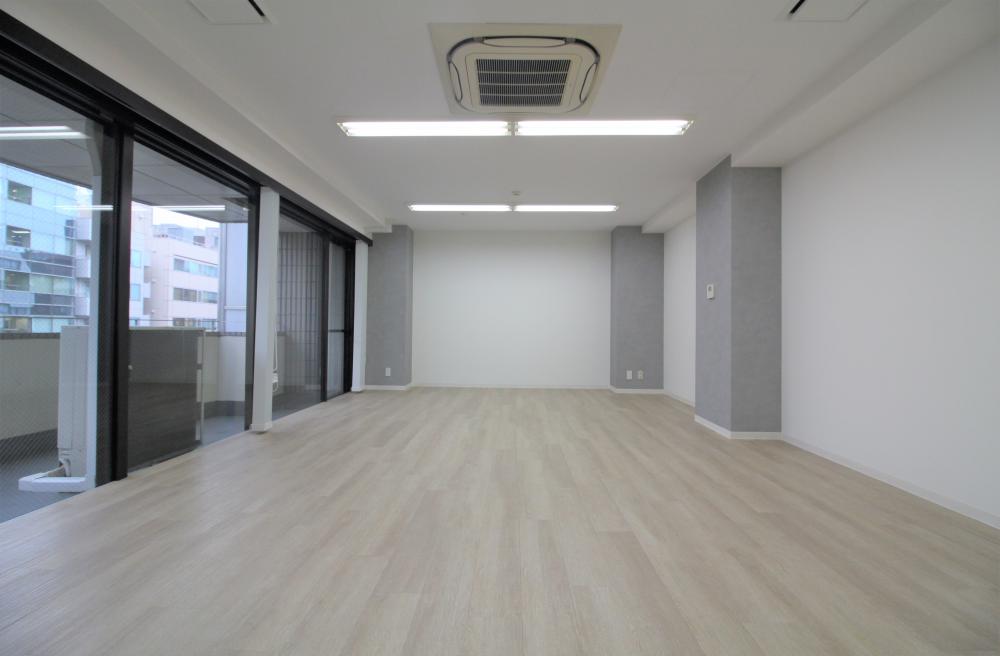 東京都渋谷区広尾の居抜き賃貸オフィス物件(約70坪) ｜居抜きオフィス物件検索サイト【vivit-ビビット】（1）