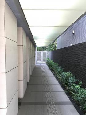 東京都港区白金台の居抜き賃貸オフィス物件(約60坪) ｜居抜きオフィス物件検索サイト【vivit-ビビット】（サムネイル6）