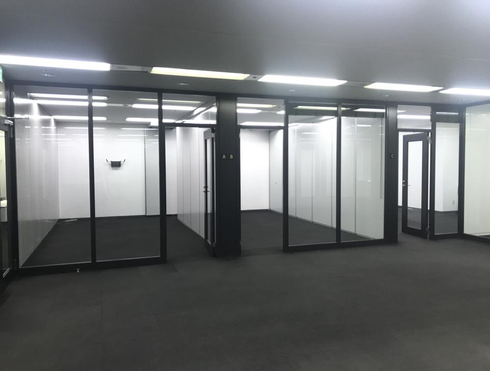 東京都品川区東品川の居抜き賃貸オフィス物件(約155坪) ｜居抜きオフィス物件検索サイト【vivit-ビビット】（1）
