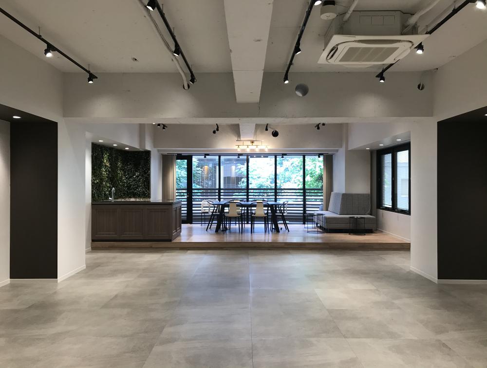 東京都中央区京橋の居抜き賃貸オフィス物件(約55坪) ｜居抜きオフィス物件検索サイト【vivit-ビビット】（1）
