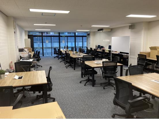 東京都千代田区内幸町の居抜き賃貸オフィス物件(約40坪) ｜居抜きオフィス物件検索サイト【vivit-ビビット】（1）