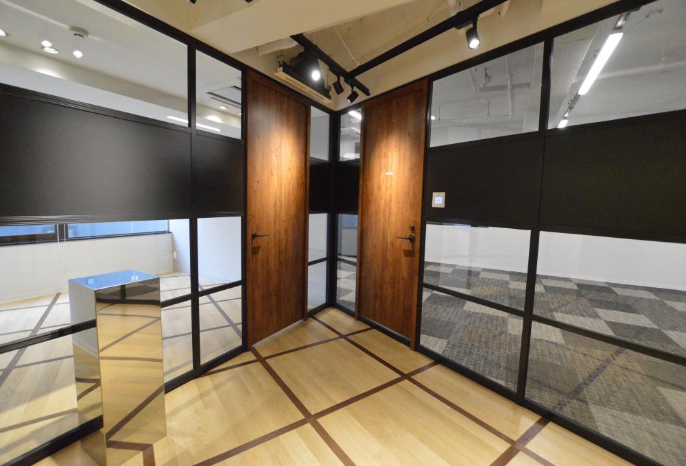東京都中央区京橋の居抜き賃貸オフィス物件(約30坪) ｜居抜きオフィス物件検索サイト【vivit-ビビット】（1）