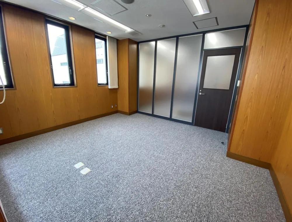 内装付き 会議室ありの居抜き賃貸オフィス物件(約20坪) ｜居抜きオフィス物件検索サイト【vivit-ビビット】（5）