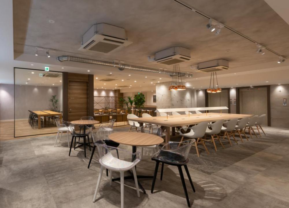 東京都新宿区大京町の居抜き賃貸オフィス物件(約130坪) ｜居抜きオフィス物件検索サイト【vivit-ビビット】（1）