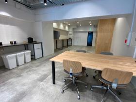 東京都港区南麻布の居抜き賃貸オフィス物件(約50坪) ｜居抜きオフィス物件検索サイト【vivit-ビビット】（サムネイル5）