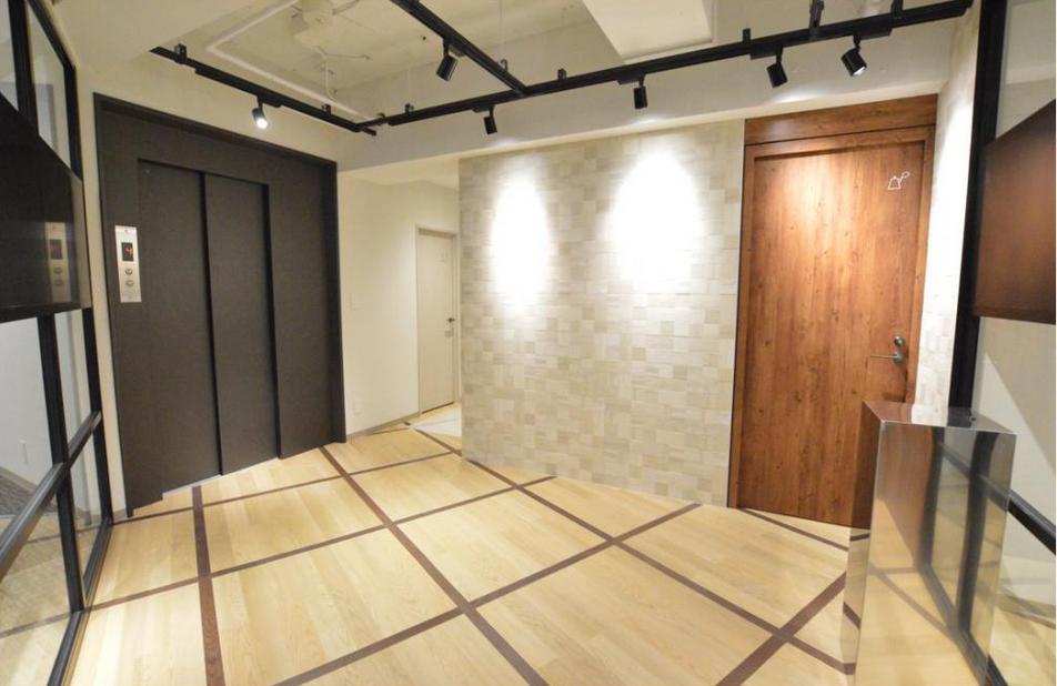 東京都中央区京橋の居抜き賃貸オフィス物件(約30坪) ｜居抜きオフィス物件検索サイト【vivit-ビビット】（1）