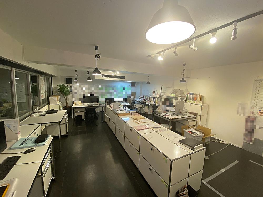 東京都港区南青山の居抜き賃貸オフィス物件(約15坪) ｜居抜きオフィス物件検索サイト【vivit-ビビット】（1）
