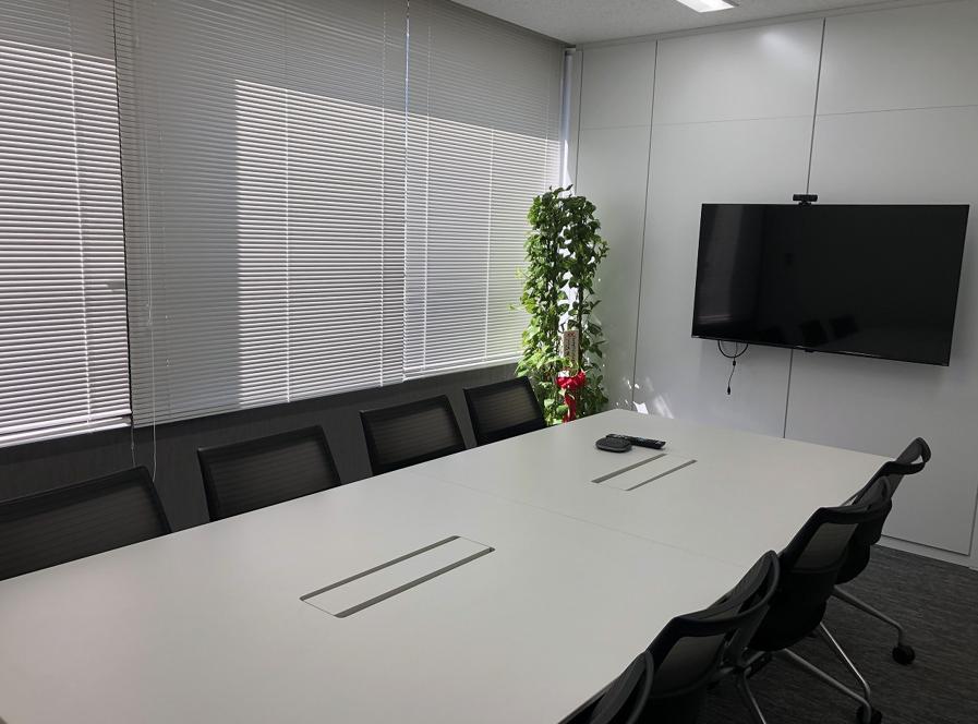 社長室・会議室完備 内装フルリニューアルの居抜き賃貸オフィス物件(約25坪) ｜居抜きオフィス物件検索サイト【vivit-ビビット】（1）
