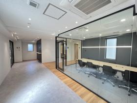 東京都文京区本郷の居抜き賃貸オフィス物件(約75坪) ｜居抜きオフィス物件検索サイト【vivit-ビビット】（サムネイル1）