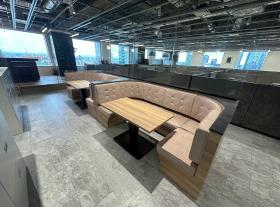 東京都新宿区西新宿の居抜き賃貸オフィス物件(約40坪) ｜居抜きオフィス物件検索サイト【vivit-ビビット】（サムネイル7）