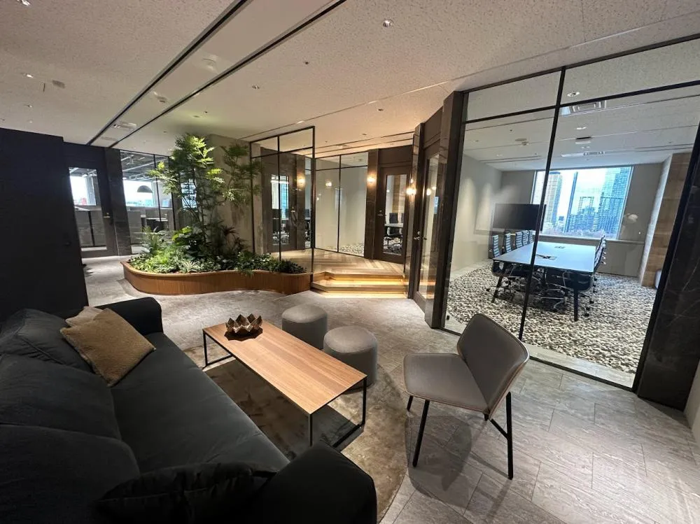 東京都新宿区西新宿の居抜き賃貸オフィス物件(約65坪) ｜居抜きオフィス物件検索サイト【vivit-ビビット】（1）