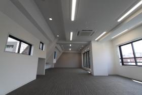 東京都千代田区東神田の居抜き賃貸オフィス物件(約30坪) ｜居抜きオフィス物件検索サイト【vivit-ビビット】（サムネイル4）