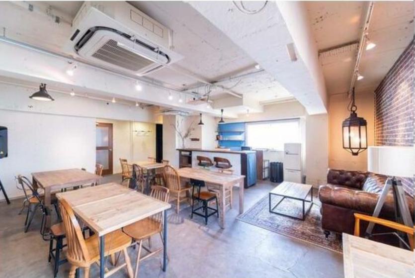 東京都港区南青山の居抜き賃貸オフィス物件(約20坪) ｜居抜きオフィス物件検索サイト【vivit-ビビット】（1）