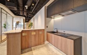東京都港区芝の居抜き賃貸オフィス物件(約70坪) ｜居抜きオフィス物件検索サイト【vivit-ビビット】（サムネイル7）