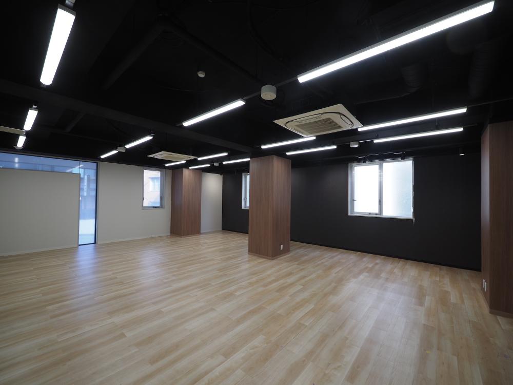 東京都新宿区西新宿の居抜き賃貸オフィス物件(約40坪) ｜居抜きオフィス物件検索サイト【vivit-ビビット】（1）