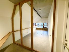 家具設置、会議室付き！ 原状回復無し、デザイナーズの居抜き賃貸オフィス物件(約25坪) ｜居抜きオフィス物件検索サイト【vivit-ビビット】（サムネイル4）