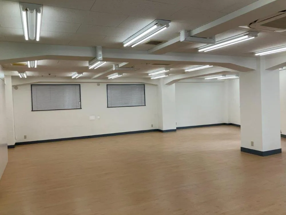 【NEW】渋谷駅徒歩3分 20名想定セットアップオフィスの居抜き賃貸オフィス物件(約45坪) ｜居抜きオフィス物件検索サイト【vivit-ビビット】（9）