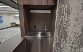 一部什器付き シャワー室の居抜き賃貸オフィス物件(約25坪) ｜居抜きオフィス物件検索サイト【vivit-ビビット】（サムネイル7）