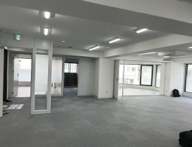 お得 倉庫付きの居抜き賃貸オフィス物件(約95坪) ｜居抜きオフィス物件検索サイト【vivit-ビビット】（サムネイル6）