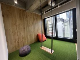 会議室付き 水光熱費清掃費賃料に含むの居抜き賃貸オフィス物件(約30坪) ｜居抜きオフィス物件検索サイト【vivit-ビビット】（サムネイル4）