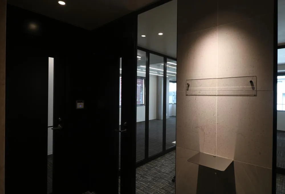 会議室付き セットアップオフィスの居抜き賃貸オフィス物件(約25坪) ｜居抜きオフィス物件検索サイト【vivit-ビビット】（7）
