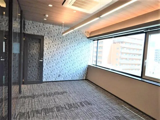 好立地！ 希少な10名用会議室付きの居抜き賃貸オフィス物件(約50坪) ｜居抜きオフィス物件検索サイト【vivit-ビビット】（4）