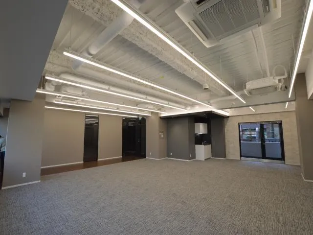 好立地！ 希少な10名用会議室付きの居抜き賃貸オフィス物件(約50坪) ｜居抜きオフィス物件検索サイト【vivit-ビビット】（5）
