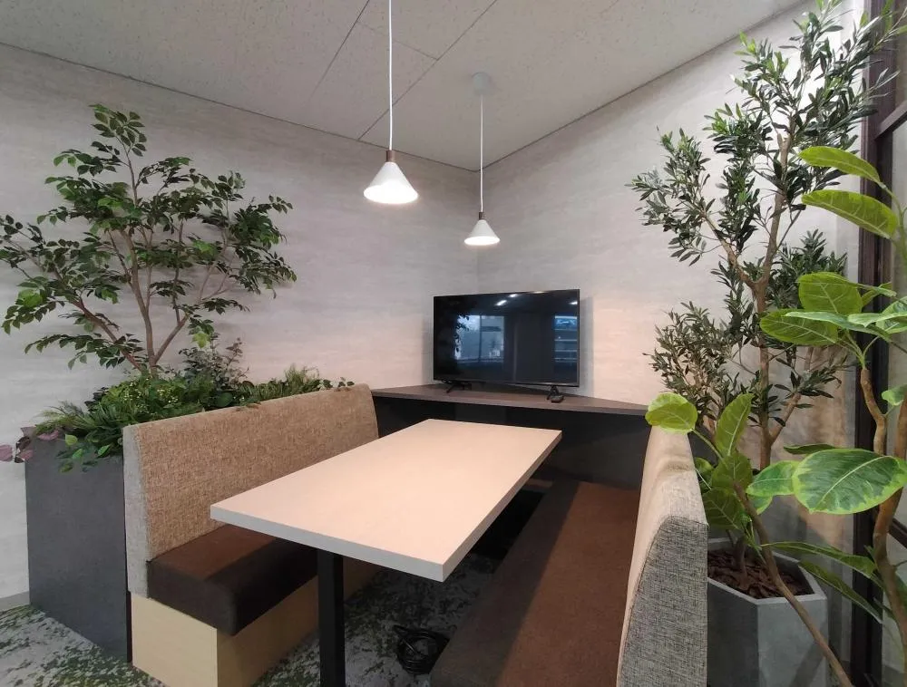 8名用会議室付き！ 希少な銀座エリアのセットアップの居抜き賃貸オフィス物件(約40坪) ｜居抜きオフィス物件検索サイト【vivit-ビビット】（11）